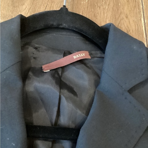 Authentic Bally Women's black 3 button office jacket Blazer size 6 - Picture 12 of 13